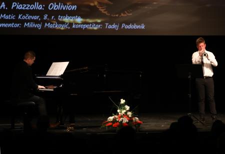 KONCERT ABSOLVENTOV GLASBENE ŠOLE 28 FOTO LJUBO VUKELIČ